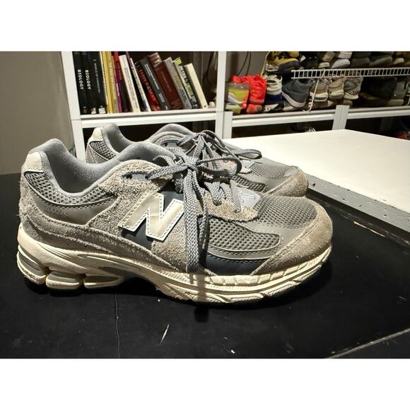 New Balance 2002R Gray/White Shoes GC2002ST Men's 4.5/W6 - Picture 1 of 8
